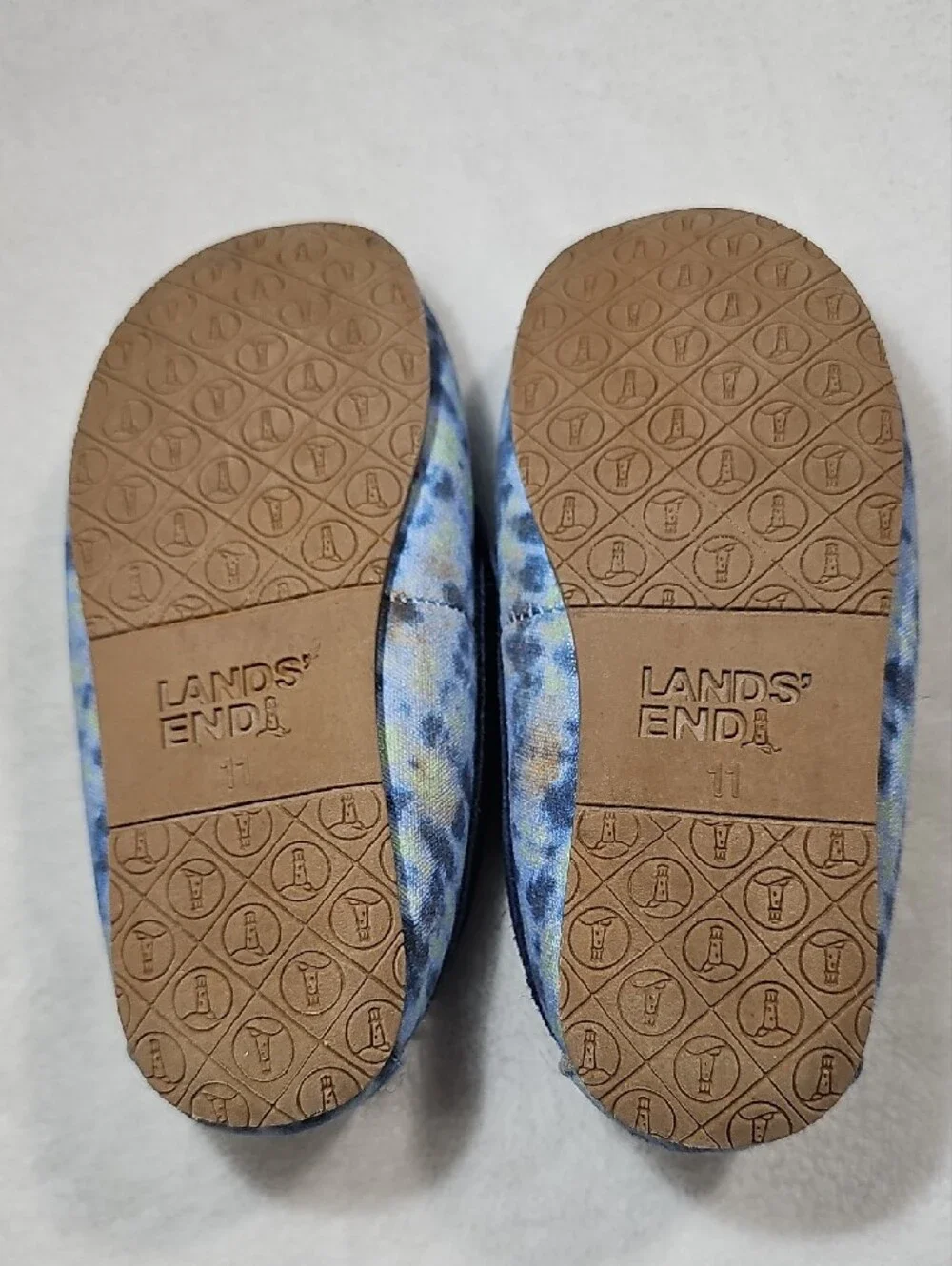 Lands'‎ End Kids Blue Tie-Dye Moccasin Slippers with Cream Lining